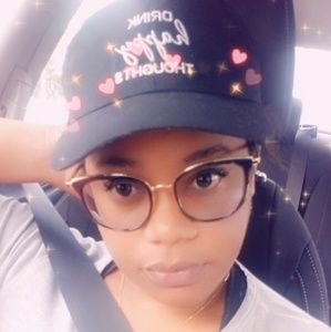 Meet your Posher, Sharleen